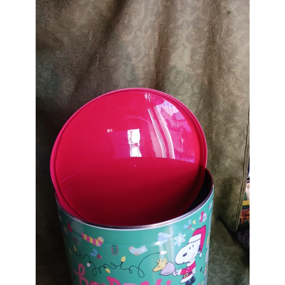 Snoopy Peanuts Happy Holidays Woodstock 2022 Popcorn Tin